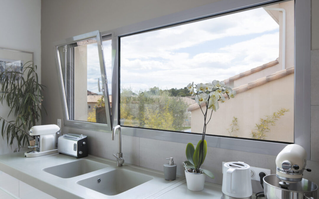 Kawneer Tilt Turn Window